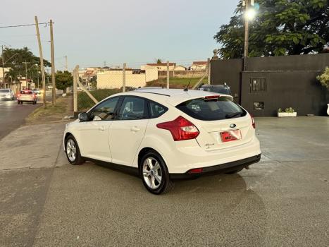 FORD Focus Hatch 1.6 16V 4P SE FLEX, Foto 6