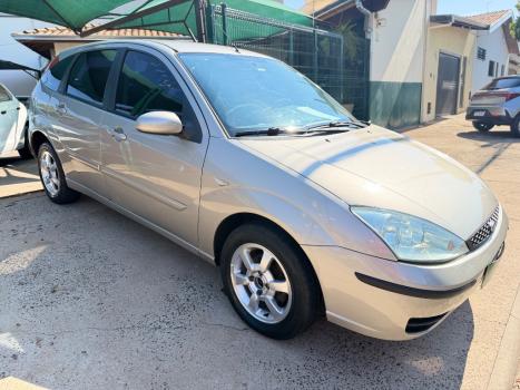 FORD Focus Hatch 1.6 4P, Foto 2