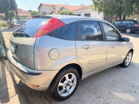 FORD Focus Hatch 1.6 4P, Foto 5