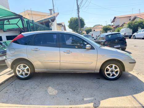 FORD Focus Hatch 1.6 4P, Foto 7