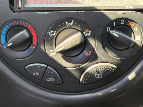 FORD Focus Hatch 1.6 4P, Foto 9