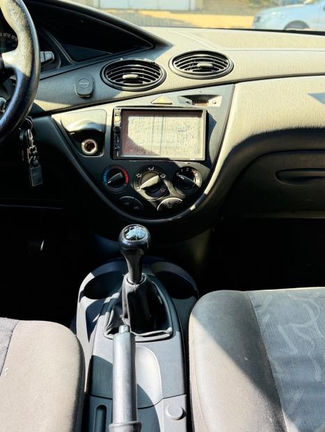 FORD Focus Hatch 1.6 4P, Foto 13