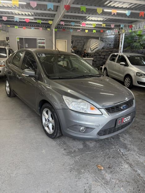 FORD Focus Hatch 1.6 4P GLX, Foto 1
