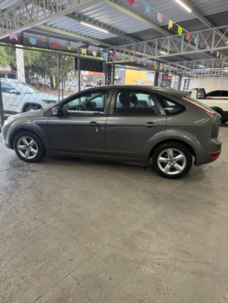FORD Focus Hatch 1.6 4P GLX, Foto 5