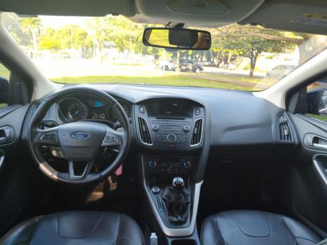 FORD Focus Hatch 1.6 16V 4P SE PLUS FLEX, Foto 13