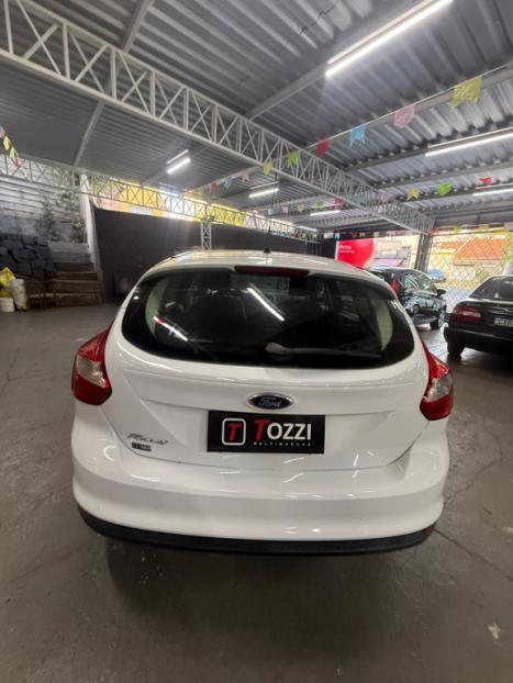 FORD Focus Hatch 1.6 16V 4P FLEX S, Foto 4