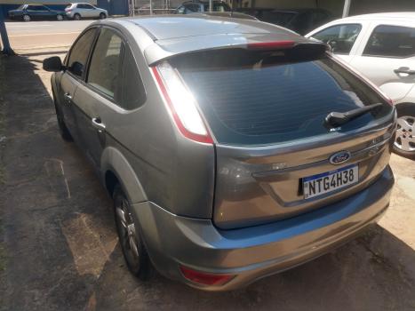FORD Focus Hatch 2.0 16V 4P FLEX AUTOMÁTICO, Foto 2 FORD Focus Hatch 2.0 16V 4P FLEX AUTOMÁTICO, Foto 2