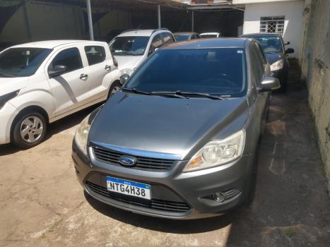 FORD Focus Hatch 2.0 16V 4P FLEX AUTOMÁTICO, Foto 4 FORD Focus Hatch 2.0 16V 4P FLEX AUTOMÁTICO, Foto 4