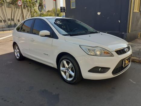 FORD Focus Hatch 2.0 16V 4P GLX AUTOMTICO, Foto 2