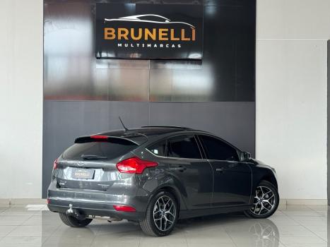 FORD Focus Hatch 2.0 16V 4P TITANIUM PLUS FLEX, Foto 3
