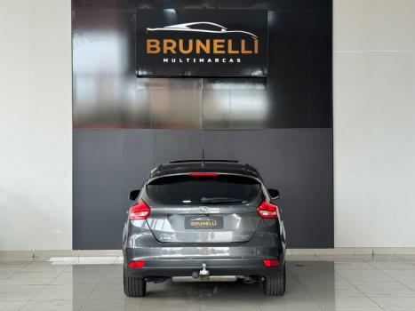 FORD Focus Hatch 2.0 16V 4P TITANIUM PLUS FLEX, Foto 4