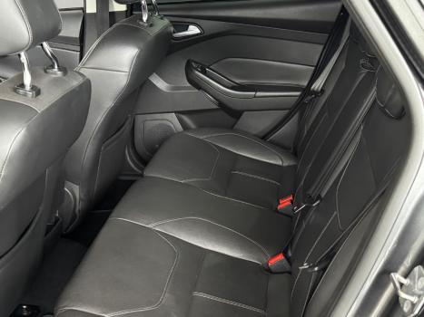 FORD Focus Hatch 2.0 16V 4P TITANIUM PLUS FLEX, Foto 6