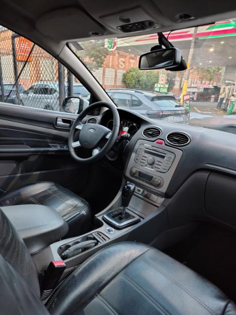 FORD Focus Hatch 2.0 16V 4P FLEX AUTOM�TICO, Foto 6