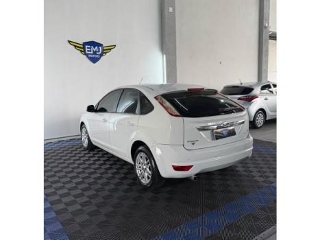 FORD Focus Hatch 2.0 16V 4P GHIA FLEX, Foto 18