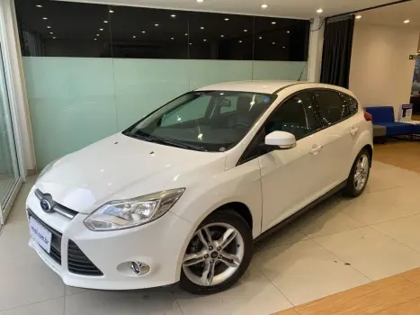 FORD Focus Hatch 2.0 16V 4P FLEX SE POWERSHIFT AUTOM�TICO, Foto 3