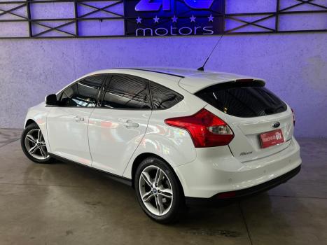 FORD Focus Hatch 2.0 16V 4P FLEX SE POWERSHIFT AUTOM�TICO, Foto 4