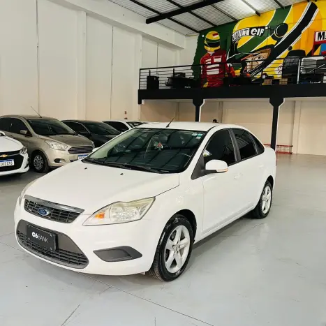 FORD Focus Sedan 1.6 4P GL FLEX, Foto 1