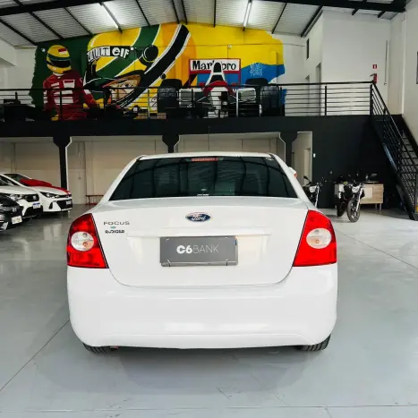 FORD Focus Sedan 1.6 4P GL FLEX, Foto 6