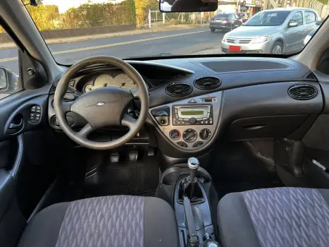 FORD Focus Sedan 1.6 4P GLX FLEX, Foto 9