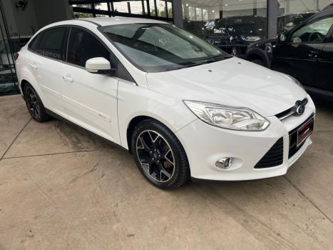 FORD Focus Sedan 2.0 16V 4P FLEX TITANIUM AUTOMTICO, Foto 3
