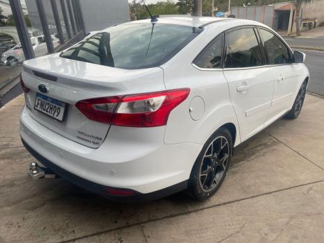 FORD Focus Sedan 2.0 16V 4P FLEX TITANIUM AUTOMTICO, Foto 4