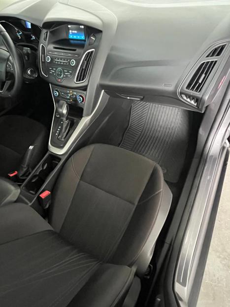 FORD Focus Sedan 2.0 16V 4P FLEX SE POWERSHIFT AUTOM�TICO, Foto 18