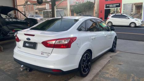FORD Focus Sedan 2.0 16V 4P FLEX TITANIUM PLUS POWERSHIFT AUTOM�TICO, Foto 5