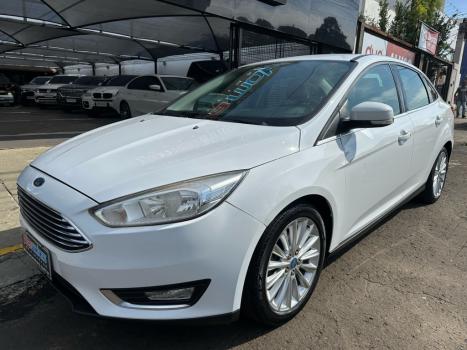 FORD Focus Sedan 2.0 16V 4P FLEX TITANIUM POWERSHIFT AUTOM�TICO, Foto 2