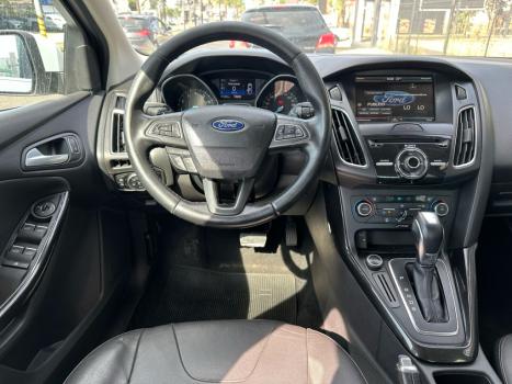 FORD Focus Sedan 2.0 16V 4P FLEX TITANIUM POWERSHIFT AUTOM�TICO, Foto 9