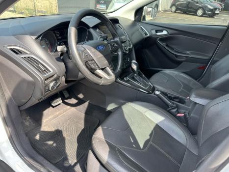 FORD Focus Sedan 2.0 16V 4P FLEX TITANIUM POWERSHIFT AUTOM�TICO, Foto 10