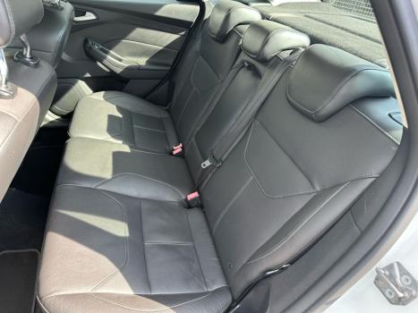 FORD Focus Sedan 2.0 16V 4P FLEX TITANIUM POWERSHIFT AUTOM�TICO, Foto 13