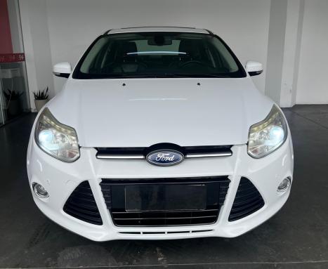 FORD Focus Sedan 2.0 16V 4P FLEX TITANIUM PLUS POWERSHIFT AUTOM�TICO, Foto 5