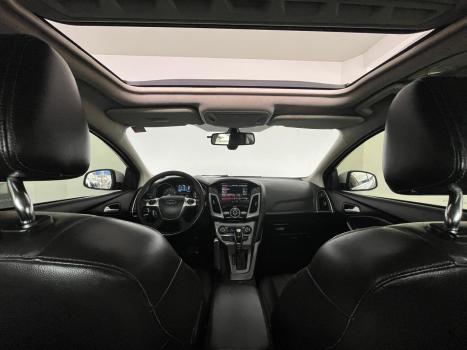 FORD Focus Sedan 2.0 16V 4P FLEX TITANIUM PLUS POWERSHIFT AUTOM�TICO, Foto 12