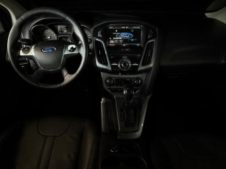 FORD Focus Sedan 2.0 16V 4P FLEX TITANIUM PLUS POWERSHIFT AUTOM�TICO, Foto 6