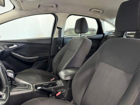 FORD Focus Sedan 2.0 16V 4P FLEX SE FASTBACK POWERSHIFT AUTOM�TICO, Foto 7