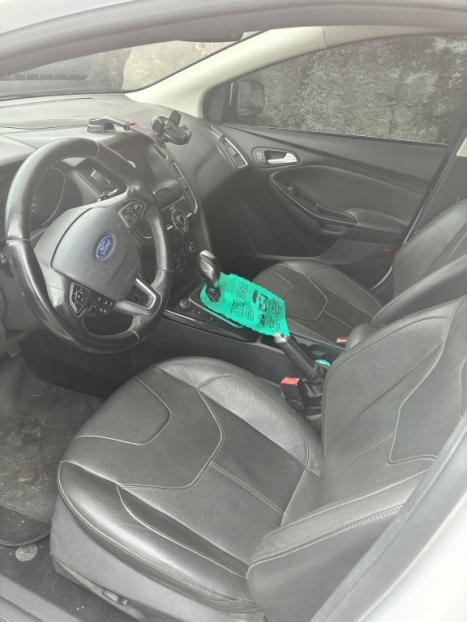 FORD Focus Sedan 2.0 16V 4P FLEX TITANIUM POWERSHIFT AUTOM�TICO, Foto 7