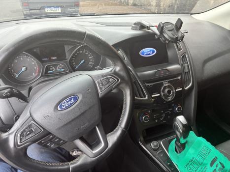 FORD Focus Sedan 2.0 16V 4P FLEX TITANIUM POWERSHIFT AUTOM�TICO, Foto 8