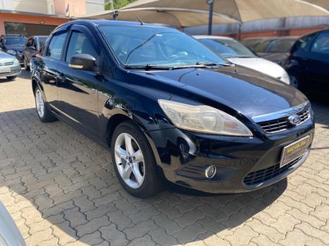 FORD Focus Sedan 2.0 16V 4P GLX FLEX, Foto 2