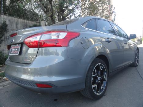 FORD Focus Sedan 2.0 16V 4P FLEX TITANIUM POWERSHIFT AUTOM�TICO, Foto 3