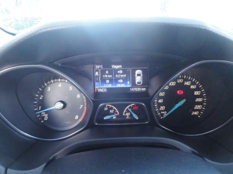 FORD Focus Sedan 2.0 16V 4P FLEX TITANIUM POWERSHIFT AUTOM�TICO, Foto 9