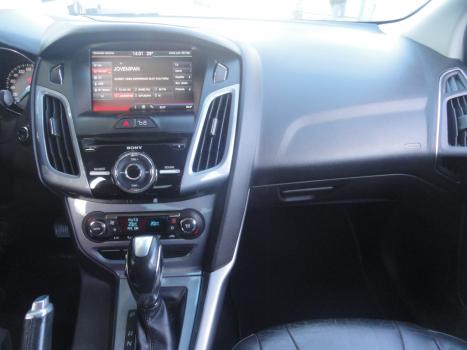 FORD Focus Sedan 2.0 16V 4P FLEX TITANIUM POWERSHIFT AUTOM�TICO, Foto 12