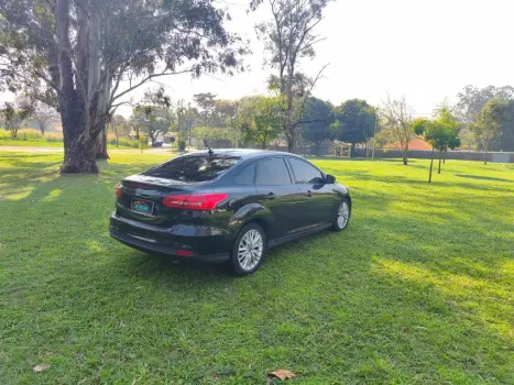 FORD Focus Sedan 2.0 16V 4P FLEX SE FASTBACK POWERSHIFT AUTOM�TICO, Foto 8