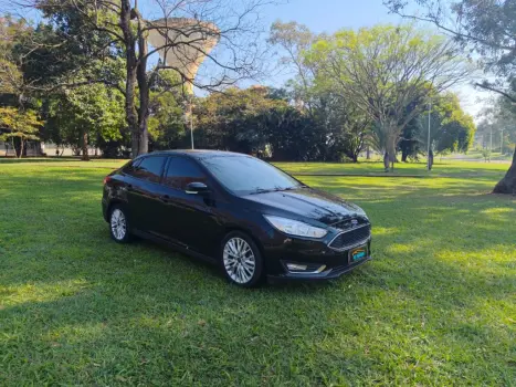 FORD Focus Sedan 2.0 16V 4P FLEX SE FASTBACK POWERSHIFT AUTOM�TICO, Foto 10
