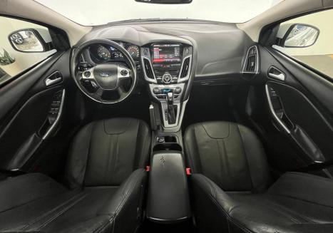 FORD Focus Sedan 2.0 16V 4P FLEX TITANIUM PLUS FASTBACK POWERSHIFT AUTOM�TICO, Foto 14