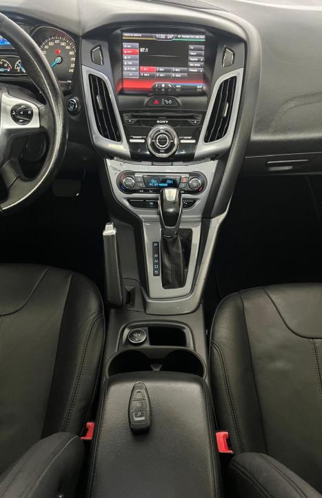 FORD Focus Sedan 2.0 16V 4P FLEX TITANIUM PLUS FASTBACK POWERSHIFT AUTOM�TICO, Foto 16