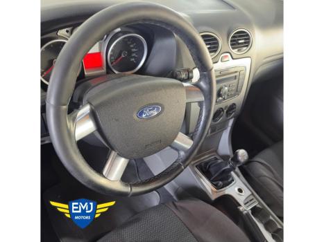 FORD Focus Sedan 2.0 16V 4P GLX, Foto 7