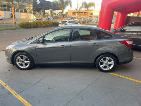 FORD Focus Sedan 2.0 16V 4P FLEX S POWERSHIFT AUTOMÁTICO, Foto 6