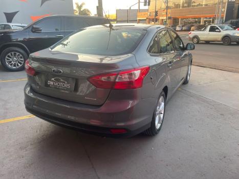 FORD Focus Sedan 2.0 16V 4P FLEX S POWERSHIFT AUTOMÁTICO, Foto 10