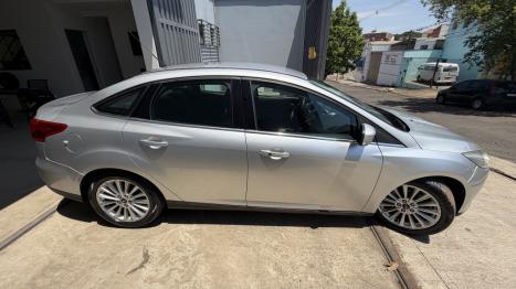 FORD Focus Sedan 2.0 16V 4P FLEX TITANIUM POWERSHIFT AUTOMÁTICO, Foto 5