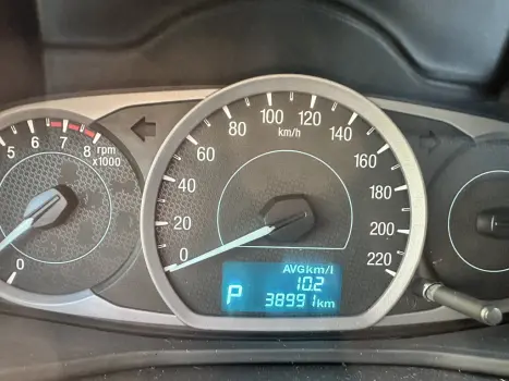 FORD Ka Hatch 1.5 12V 4P FLEX TI-VCT FREESTYLE AUTOM�TICO, Foto 2